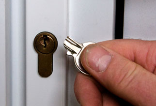 Broken Key Removal